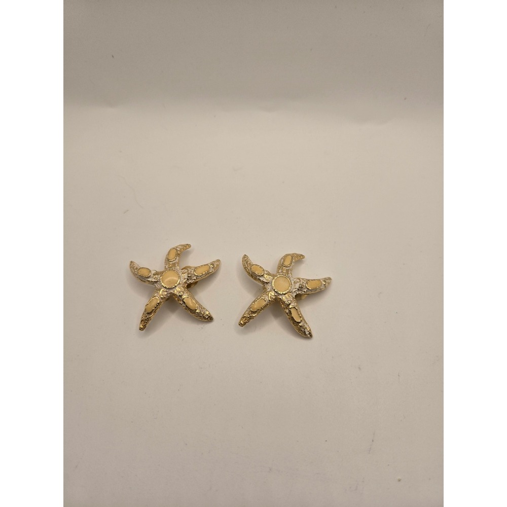 Vintage Starfish Clip On Earrings Gold Tone Cream Enamel Coastal Nautical